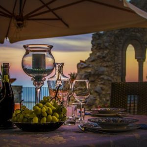 Villa Minuta. Villas. Wedding Planner in Amalfi Coast and Puglia. Mr and Mrs Wedding in Italy