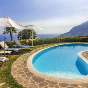 Villa Minuta. Wedding Planner in Amalfi Coast and Puglia. Mr and Mrs Wedding in Italy