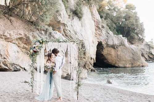 Beach wedding. Puglia. Wedding Planner in Amalfi Coast and Puglia. Mr and Mrs Wedding in Italy