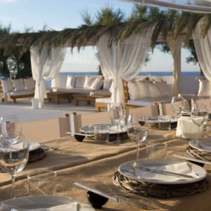 White Beach di Torre Canne. Wedding Planner in Amalfi Coast and Puglia. Mr and Mrs Wedding in Italy