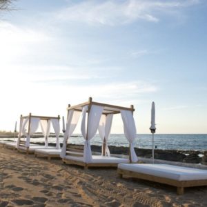 White Beach di Torre Canne. Wedding Planner in Amalfi Coast and Puglia. Mr and Mrs Wedding in Italy