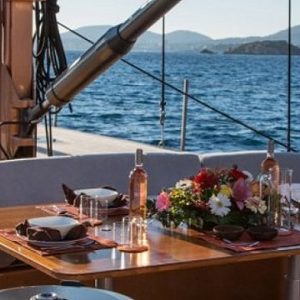Wedding on board. Wedding Planner in Amalfi Coast and Puglia. Mr and Mrs Wedding in Italy