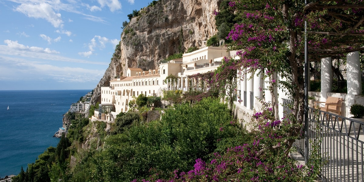 Nh Convento Amalfi. Wedding Planner in Amalfi Coast and Puglia. Mr and Mrs Wedding in Italy