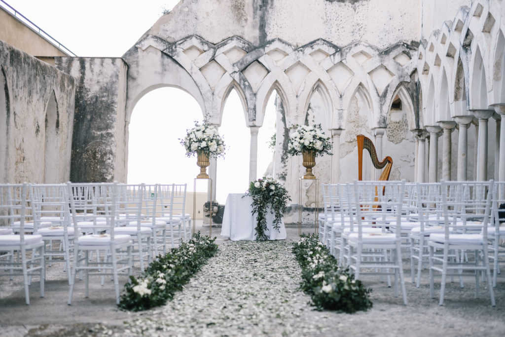 NH Grand Convento di Amalfi cloister