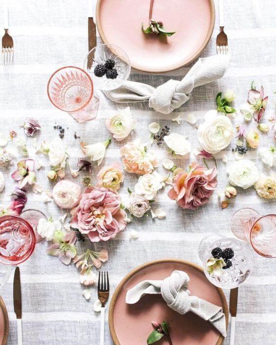 Easter lunch setting idea inspiration pink Easter lunch setting idea inspiration pink