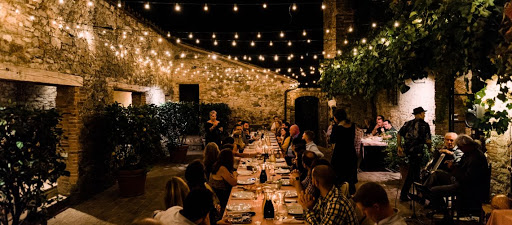 Wedding pizza party on the Amalfi Coast