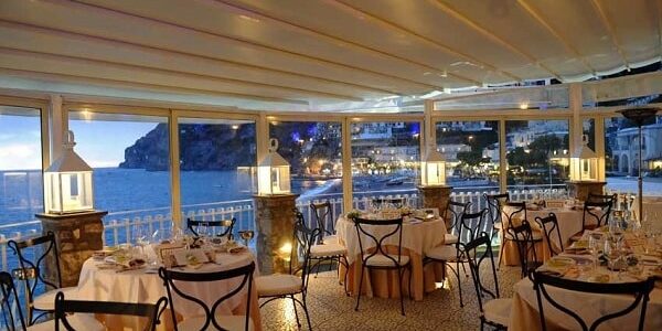 4 Rada Restaurant. Wedding Planner in Amalfi Coast and Puglia. Mr and Mrs Wedding in Italy